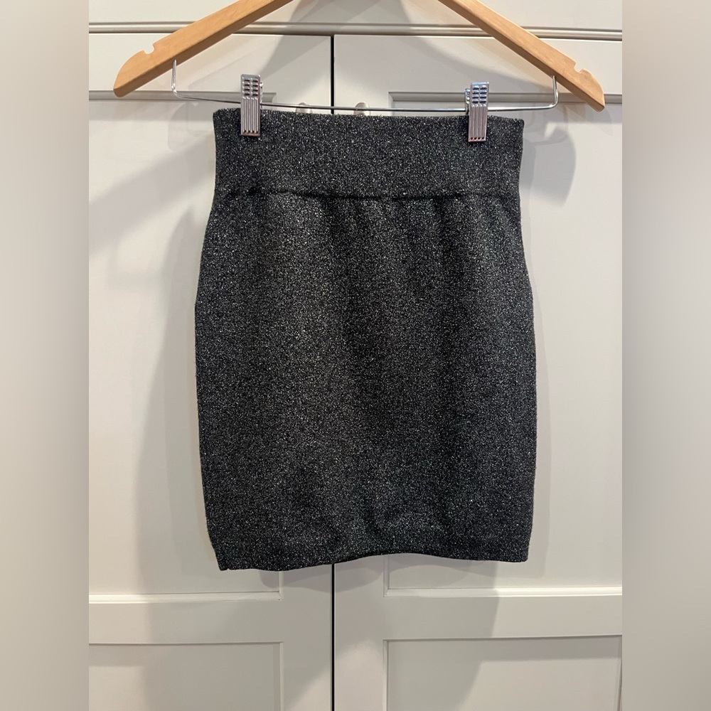 Express Sparkly Mini Skirt Sz. XS thick stretchy fabric black